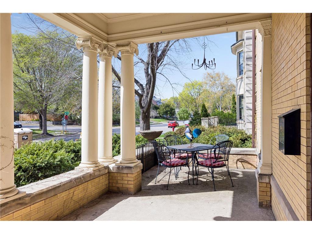 1807 Dupont Avenue S Minneapolis MN 55403 7036814 image84