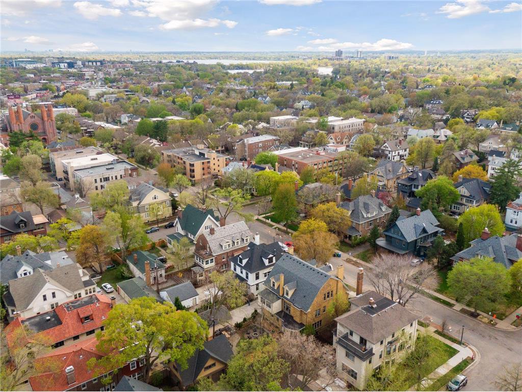 1807 Dupont Avenue S Minneapolis MN 55403 7036814 image85