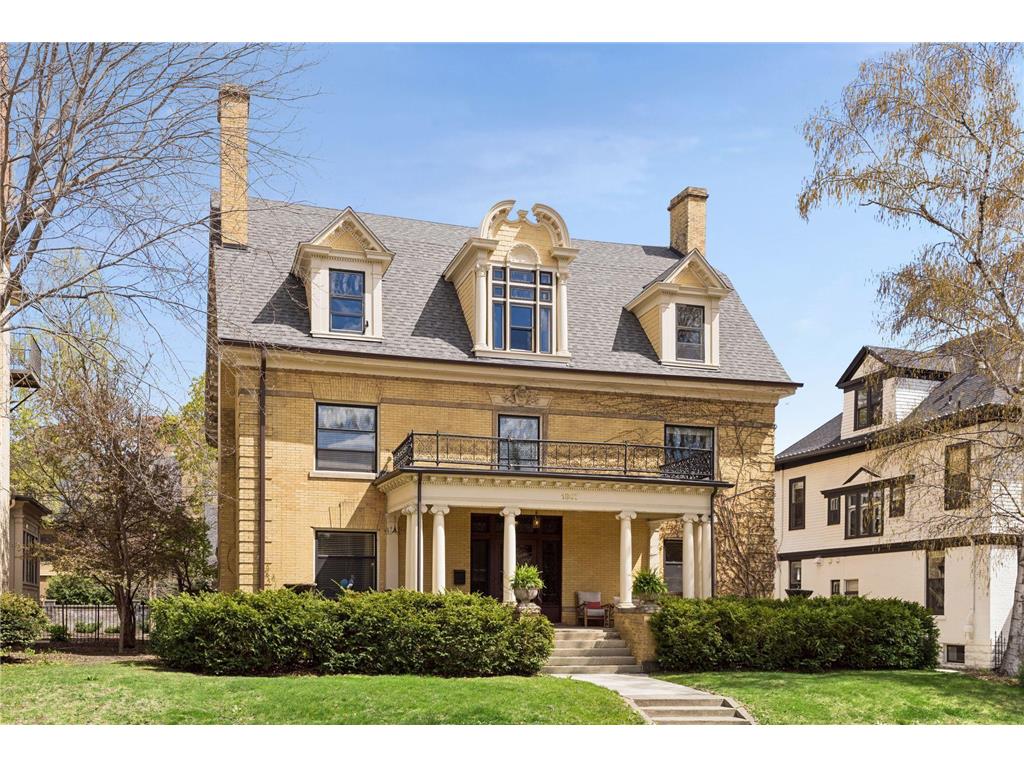 1807 Dupont Avenue S Minneapolis MN 55403 7036814 image96
