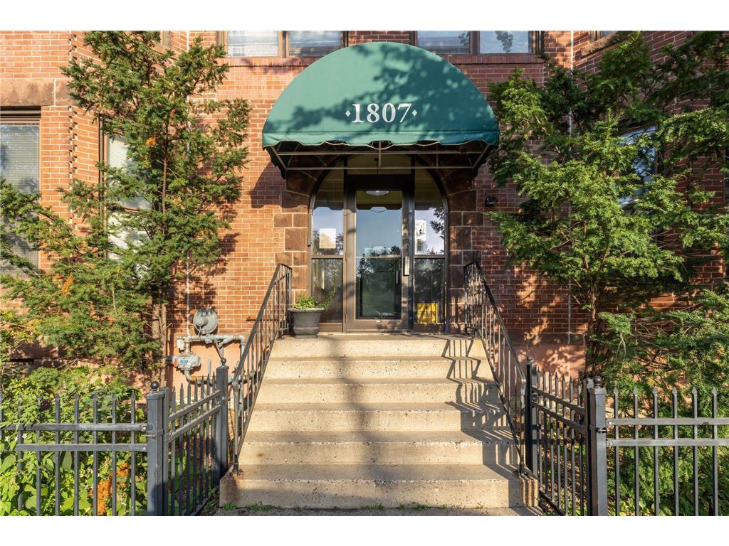 1807 Elliot Avenue #4 Minneapolis MN 55404 7036581 image4