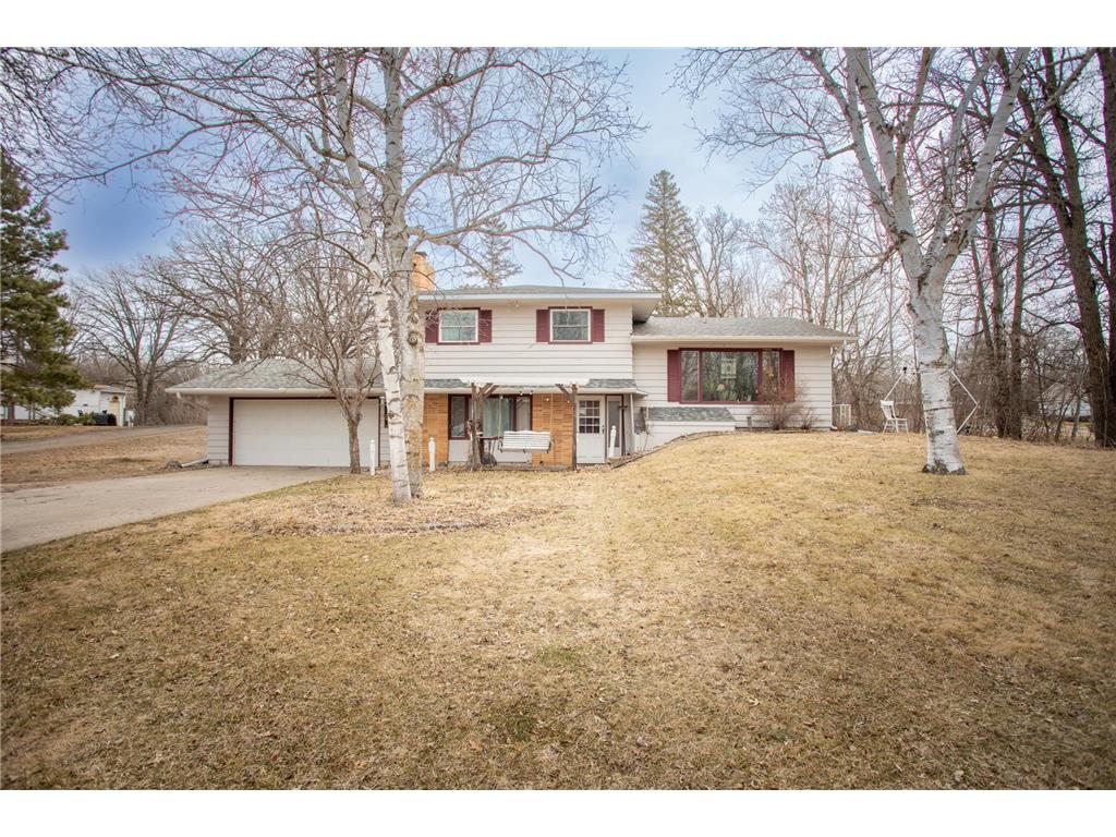1807 N Mckay Avenue NE Alexandria MN 56308 7047687 image1