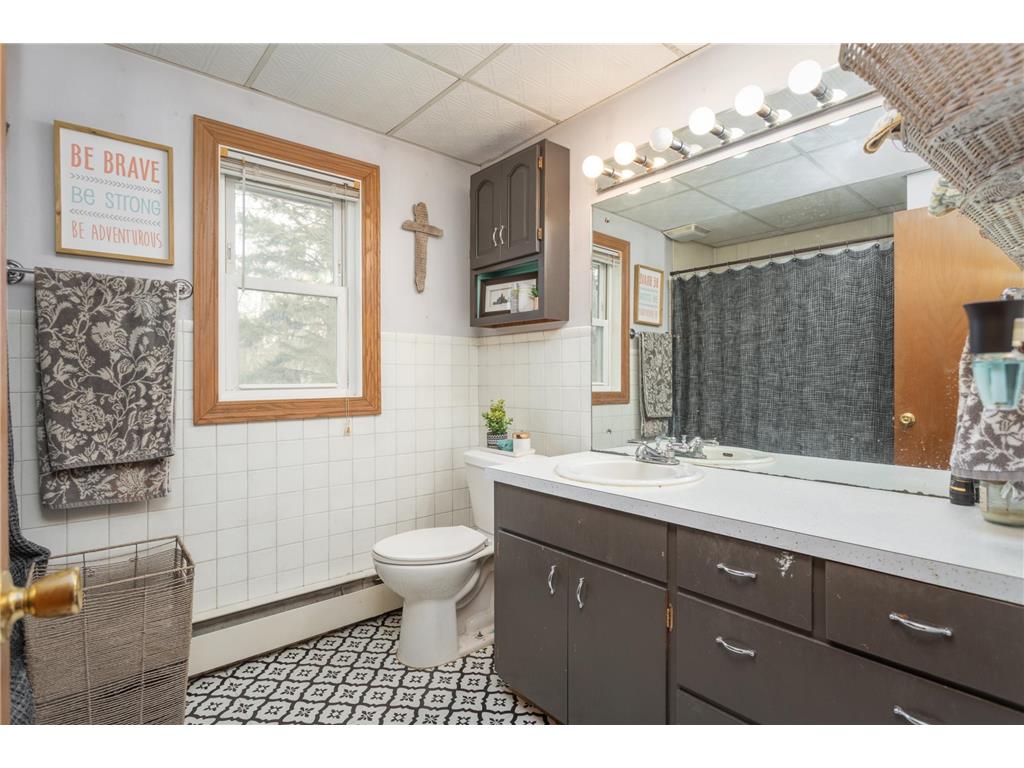 1807 N Mckay Avenue NE Alexandria MN 56308 7047687 image12