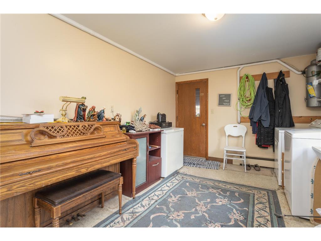 1807 N Mckay Avenue NE Alexandria MN 56308 7047687 image13