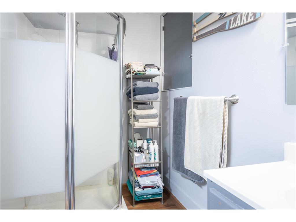 1807 N Mckay Avenue NE Alexandria MN 56308 7047687 image17