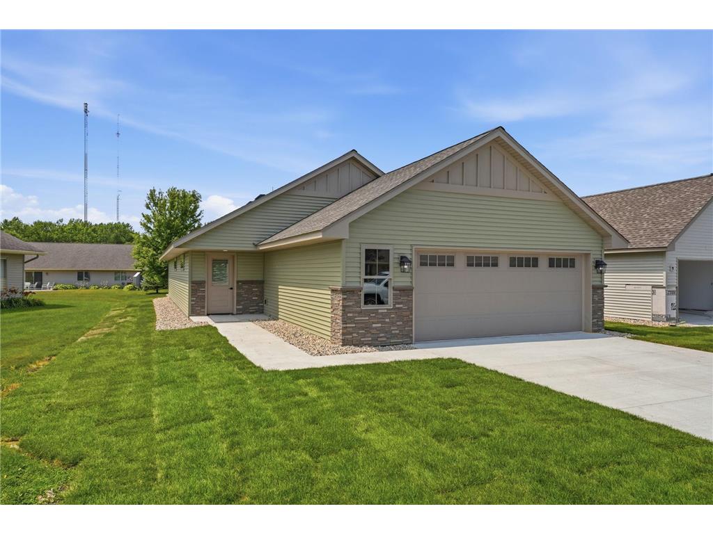 1807 Upper Trentwood Circle NE Willmar MN 56201 7115904 image1