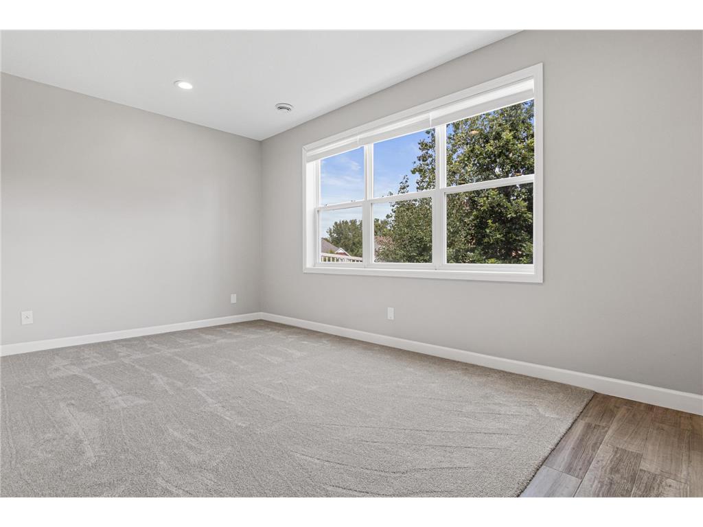 18072 Hyde Park Avenue Lakeville MN 55044 6780532 image11