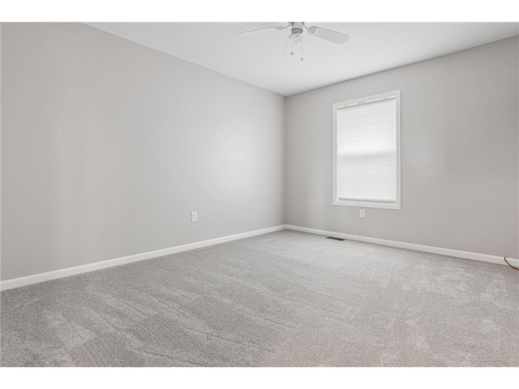 18072 Hyde Park Avenue Lakeville MN 55044 6780532 image17