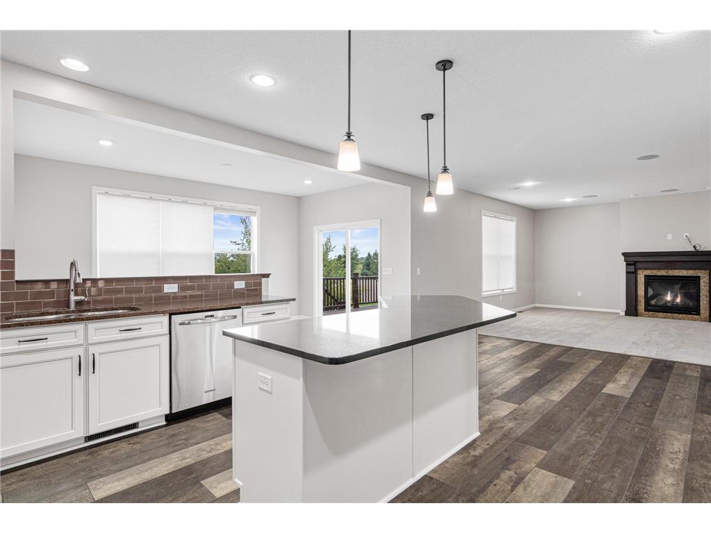 18072 Hyde Park Avenue Lakeville MN 55044 6780532 image4