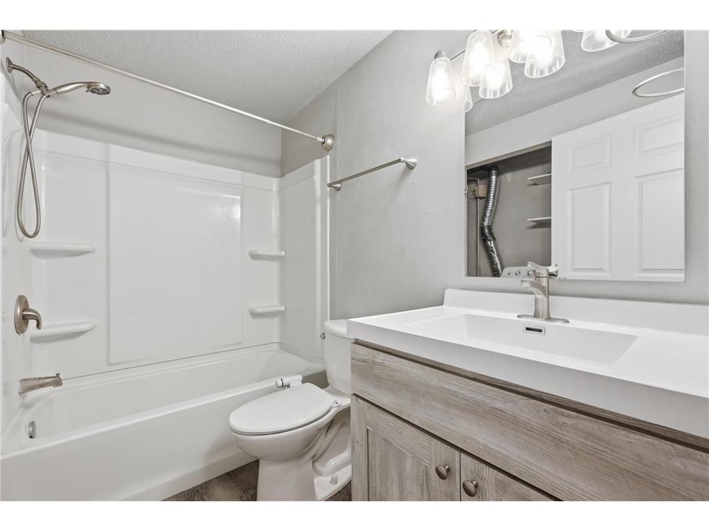 1808 28th Avenue S Fargo ND 58103 7074285 image20