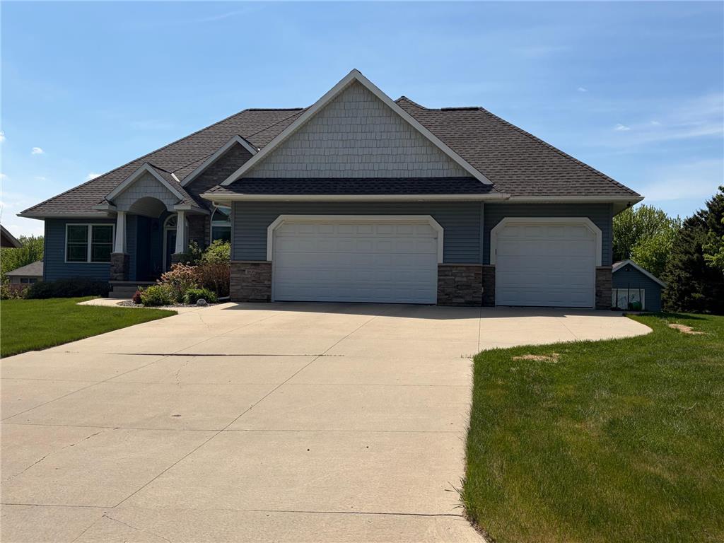 1808 4th Street NE Willmar MN 56201 7078248 image1
