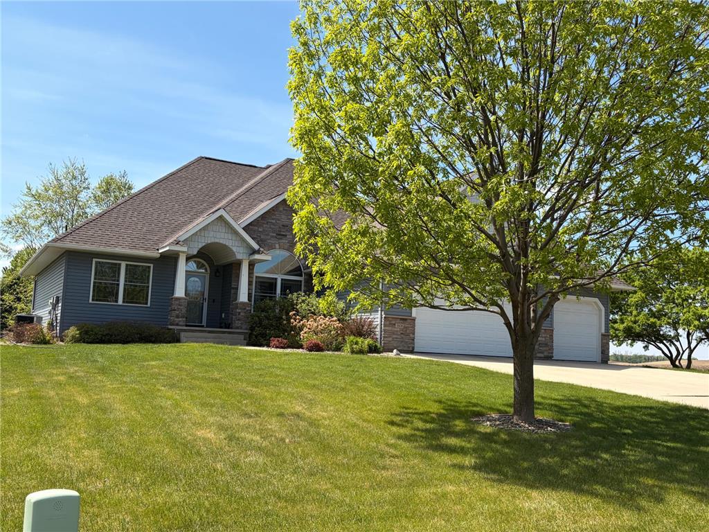 1808 4th Street NE Willmar MN 56201 7078248 image2