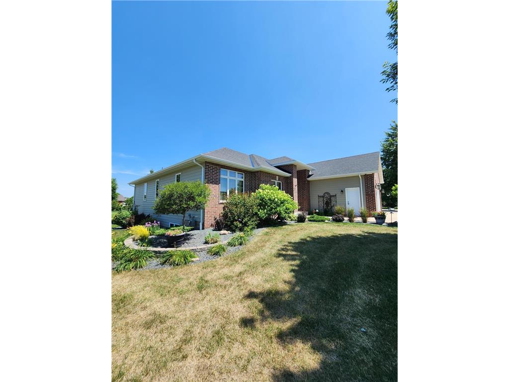 1808 Creekside Drive NE Owatonna MN 55060 6710115 image2