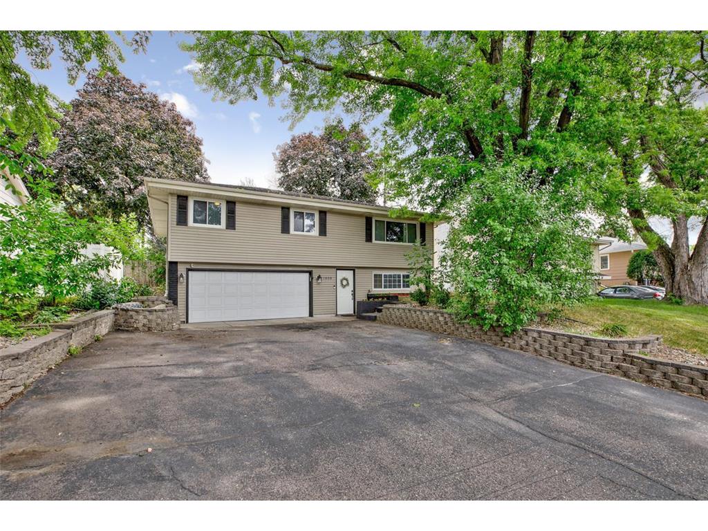 1808 Mendelssohn Avenue N Golden Valley MN 55427 6401131 image1