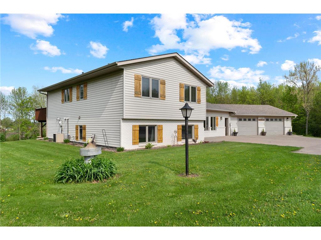 1809 150th Avenue Saint Croix Falls Twp WI 54024 6367104 image1