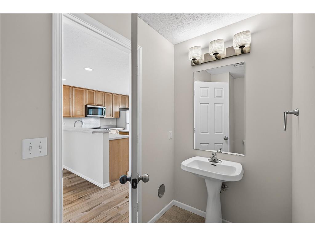 1809 3rd Street NE Minneapolis MN 55418 7084148 image20