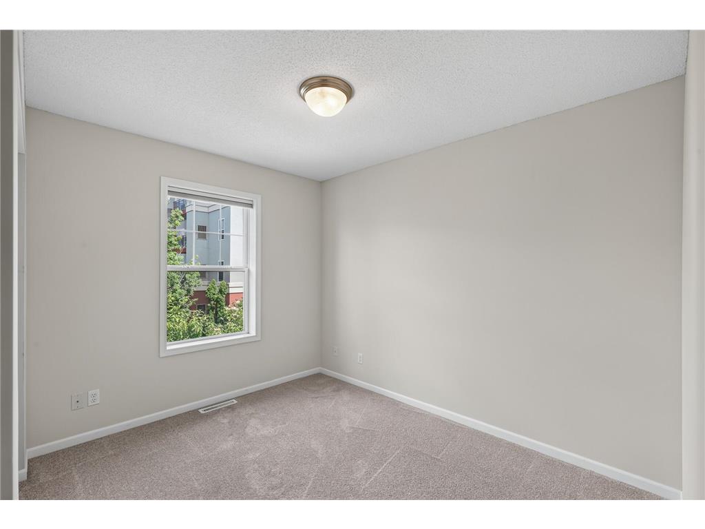 1809 3rd Street NE Minneapolis MN 55418 7084148 image32