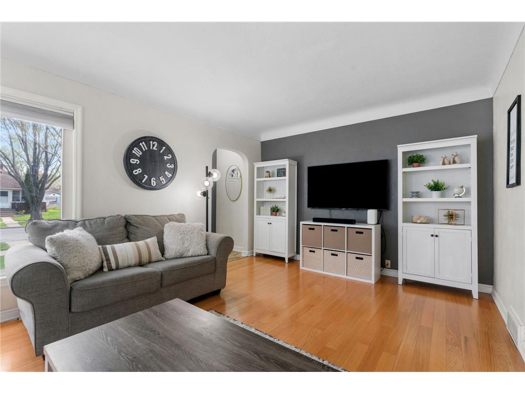 1809 Hyacinth Avenue E Saint Paul MN 55119 7064202 image2
