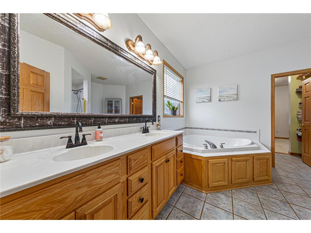 1809 Michigan Drive Northfield MN 55057 7038336 image22