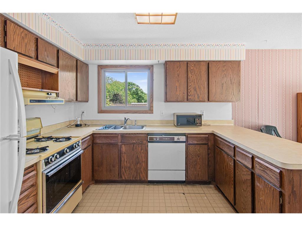 1809 W 138th Street Burnsville MN 55337 7083737 image6