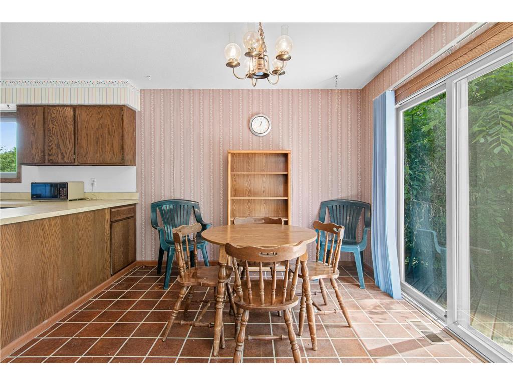 1809 W 138th Street Burnsville MN 55337 7083737 image7