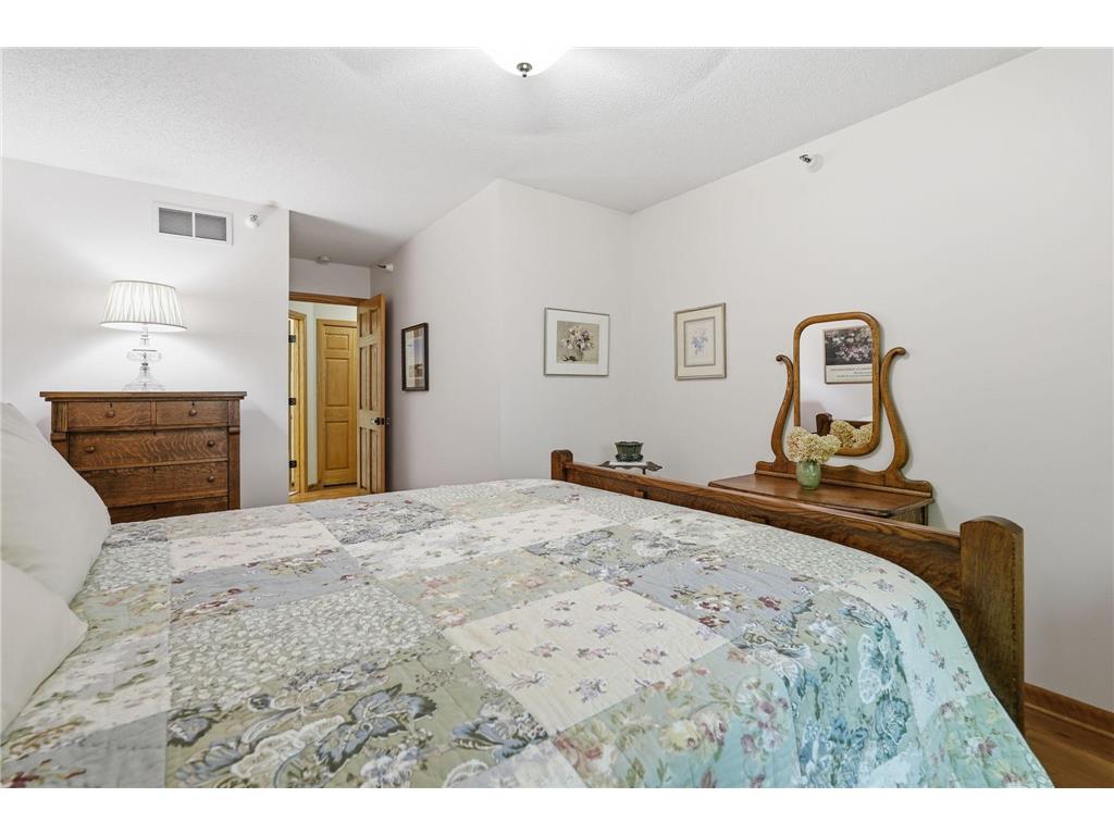 18091 Settlers Way Eden Prairie MN 55347 7082059 image11