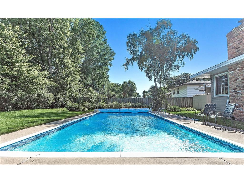 181 69th Avenue NE Fridley MN 55432 6358144 image1