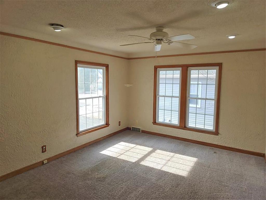 181 Annapolis Street E Saint Paul MN 55118 7028214 image4