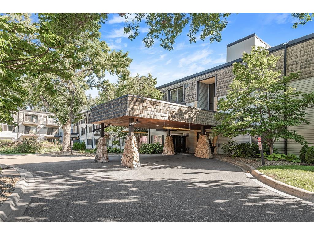 181 Little Canada Road E 334, Little Canada, MN 55117 MLS 6169398