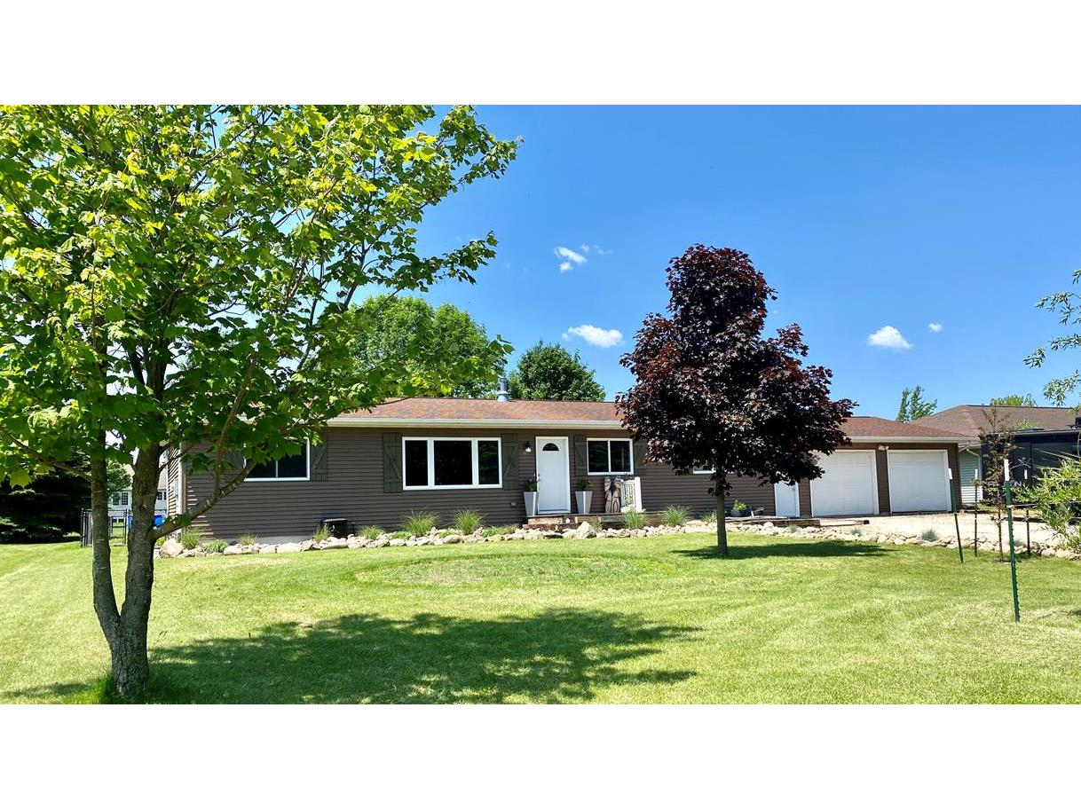 181 N County Road 56, Le Roy, MN 55951 MLS 5768697 Edina Realty