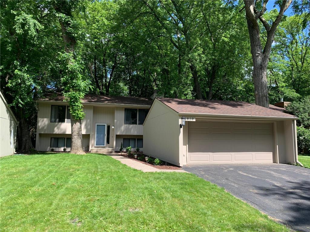 1810 Comstock Lane N Plymouth MN 55447 6719877 image1