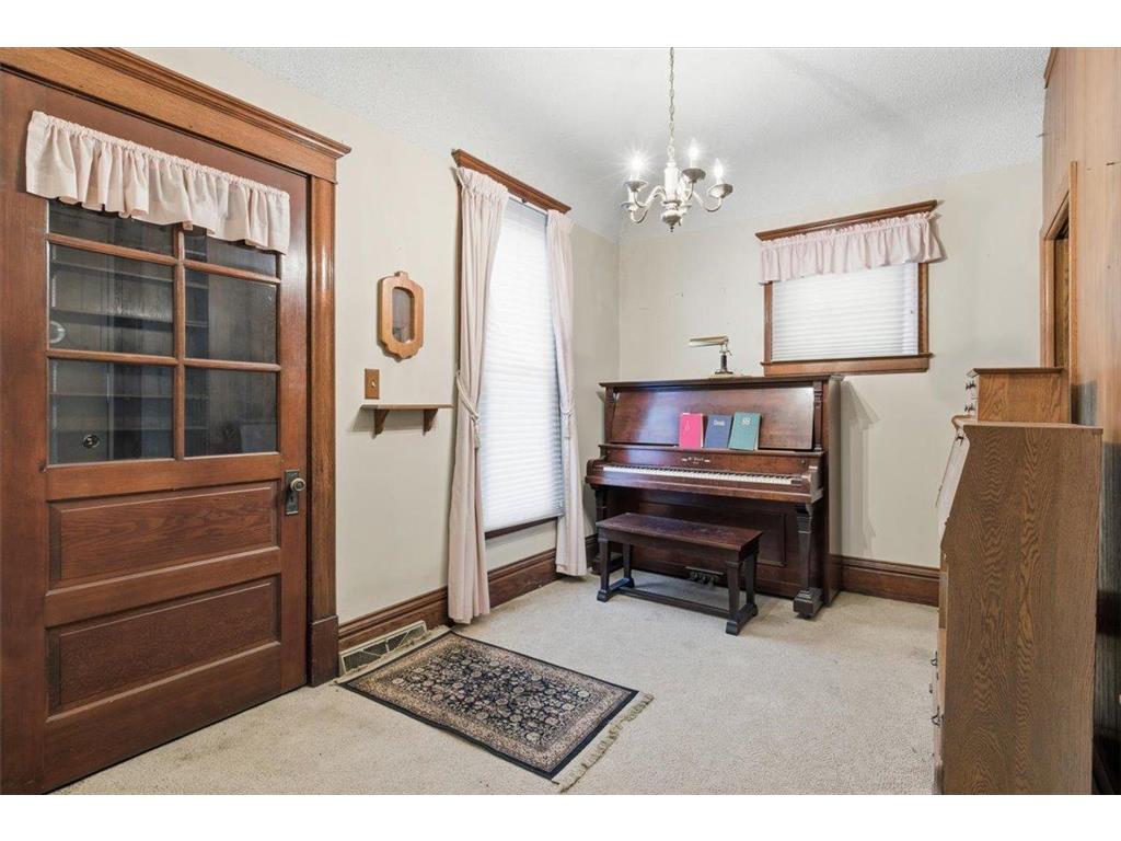 1810 Dupont Avenue N Minneapolis MN 55411 7005730 image11