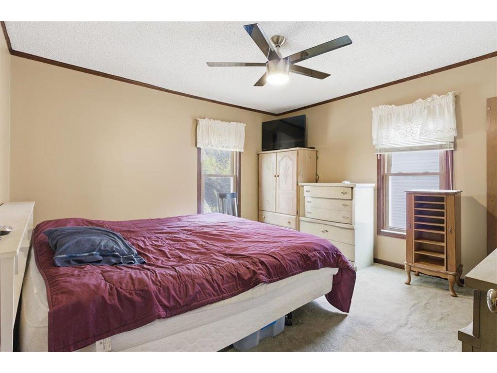 1810 Dupont Avenue N Minneapolis MN 55411 7005730 image14