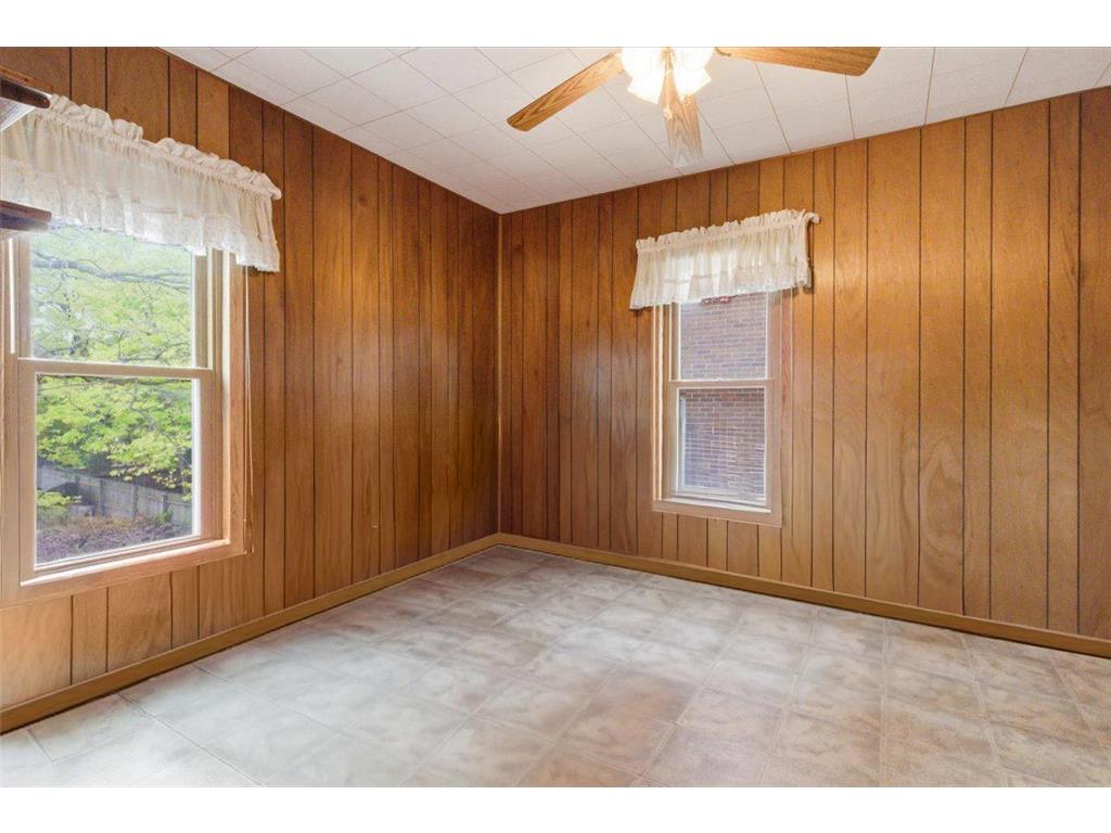 1810 Dupont Avenue N Minneapolis MN 55411 7005730 image19