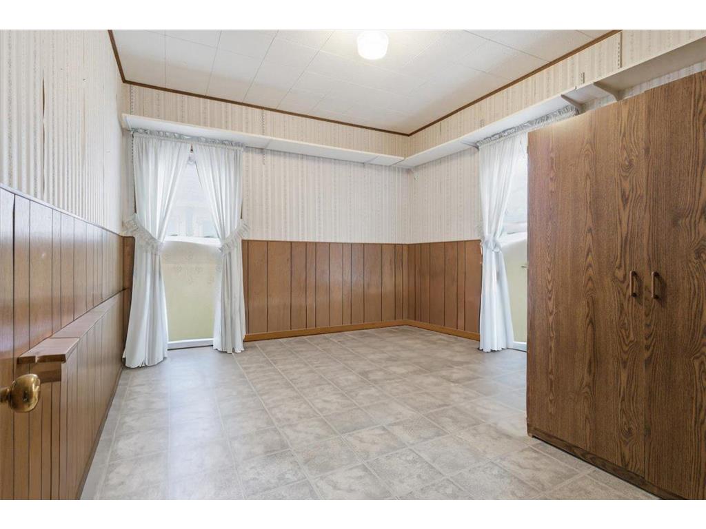 1810 Dupont Avenue N Minneapolis MN 55411 7005730 image21