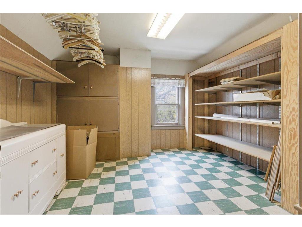 1810 Dupont Avenue N Minneapolis MN 55411 7005730 image26