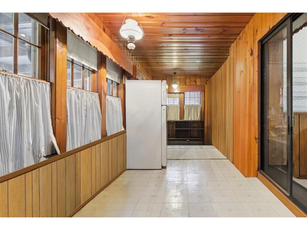 1810 Dupont Avenue N Minneapolis MN 55411 7005730 image5