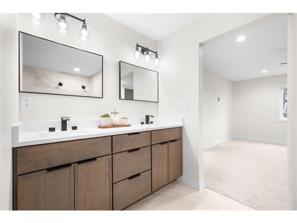 1810 Mayowood Road SW Rochester MN 55902 7013676 image18