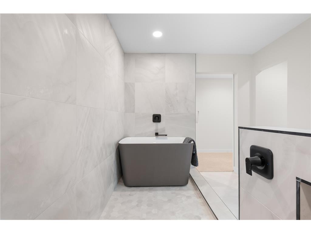 1810 Mayowood Road SW Rochester MN 55902 7013676 image20