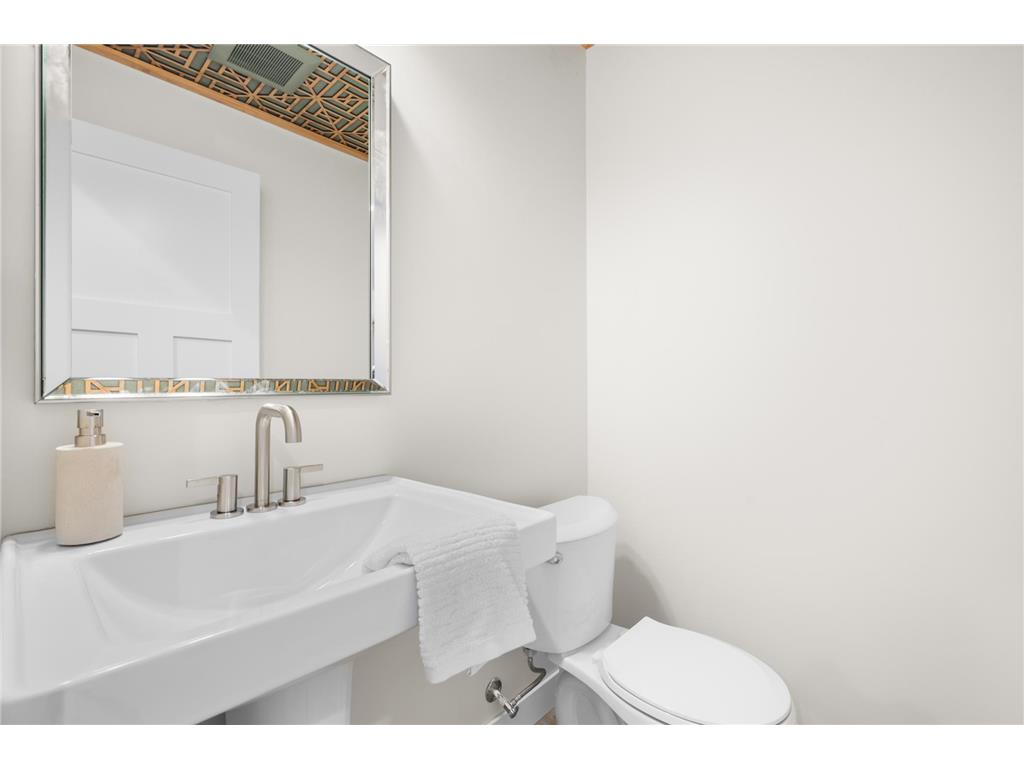 1810 Mayowood Road SW Rochester MN 55902 7013676 image27