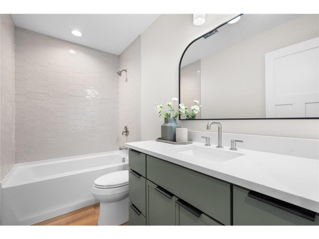 1810 Mayowood Road SW Rochester MN 55902 7013676 image28