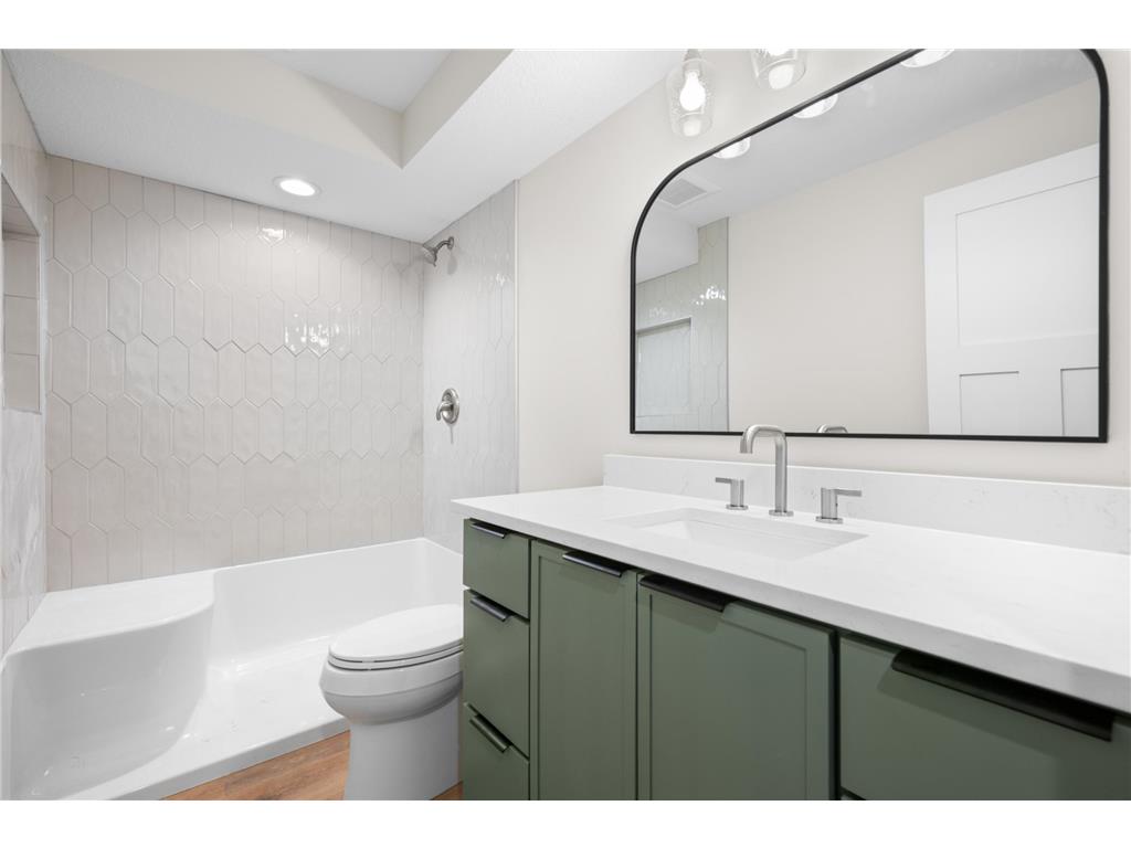 1810 Mayowood Road SW Rochester MN 55902 7013676 image39