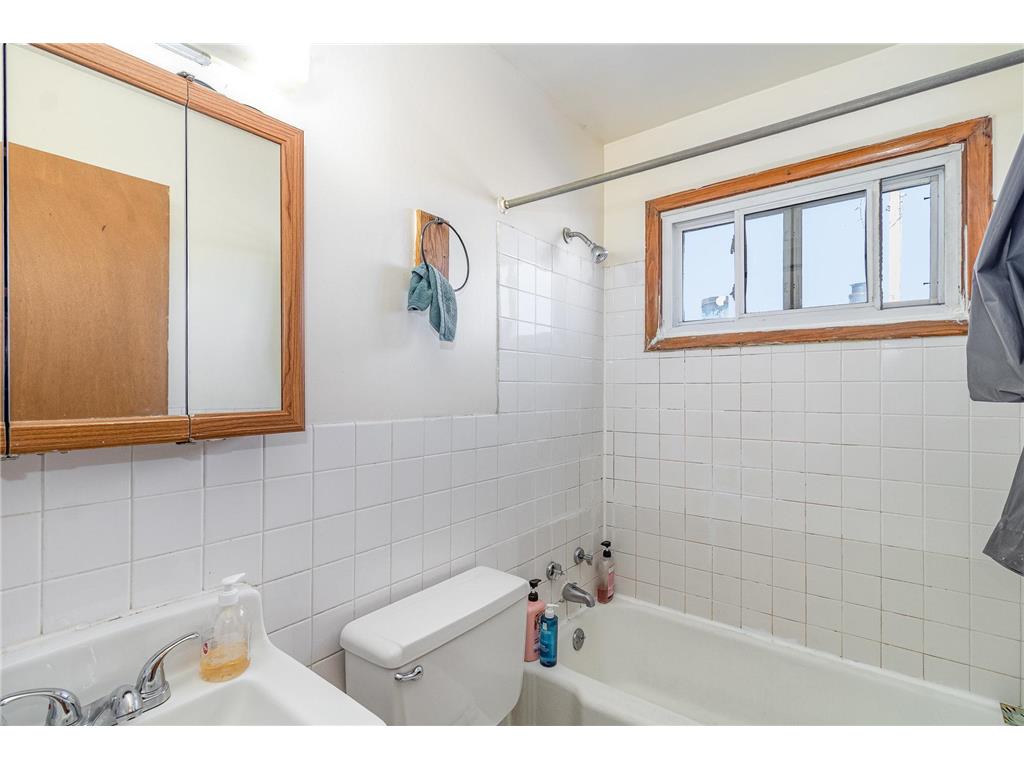 1810 Portland Avenue Minneapolis MN 55404 6793568 image10