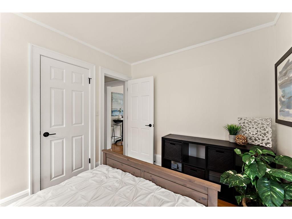 1810 Ross Avenue E Saint Paul MN 55119 7069486 image17