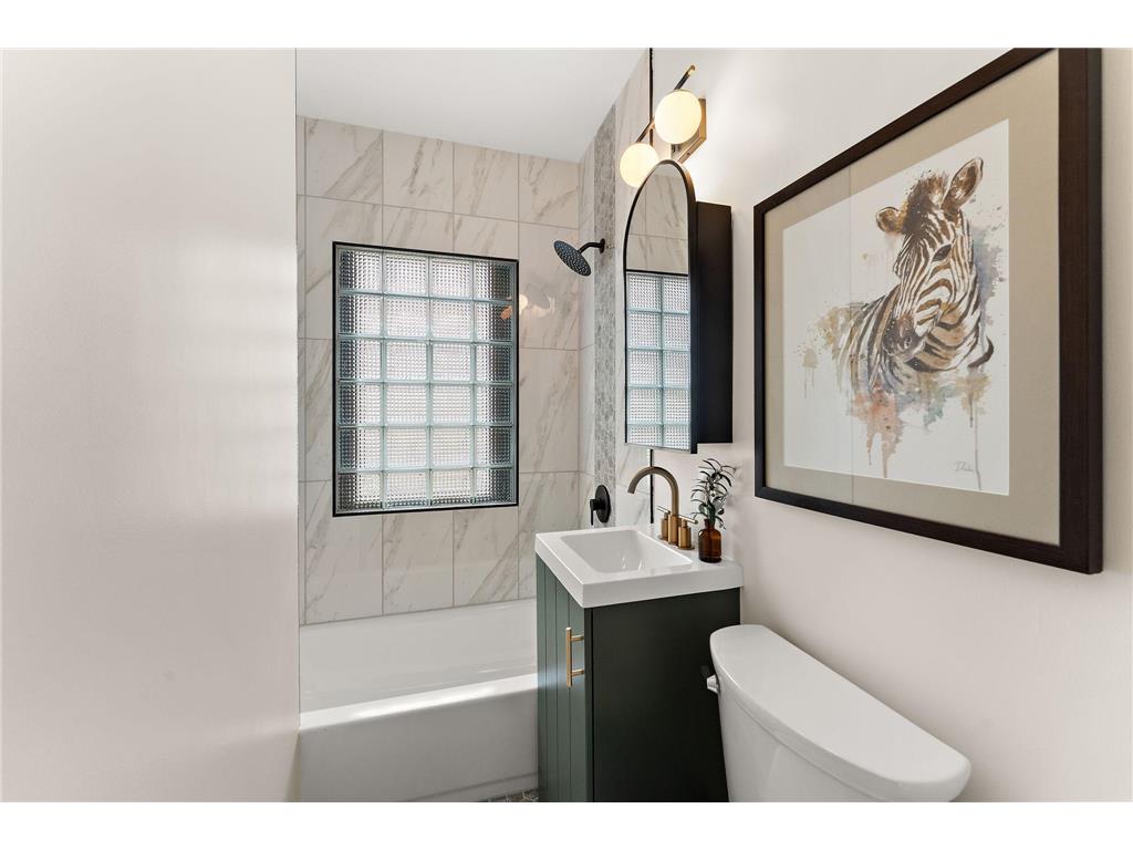 1810 Ross Avenue E Saint Paul MN 55119 7069486 image20