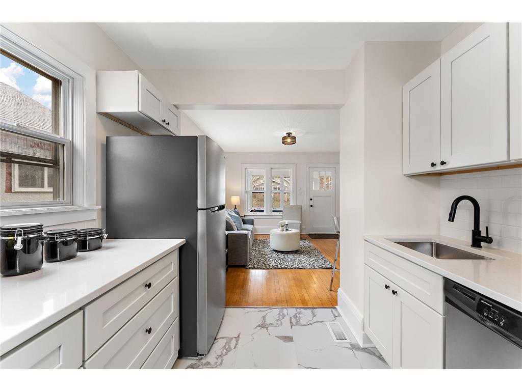 1810 Ross Avenue E Saint Paul MN 55119 7069486 image3