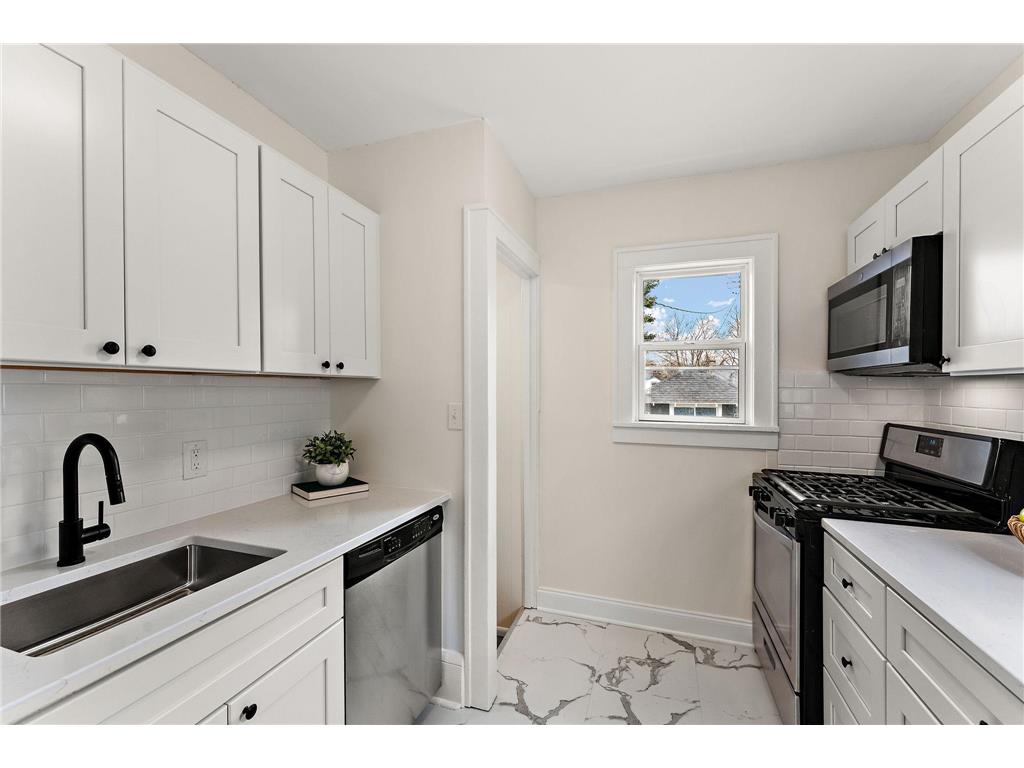 1810 Ross Avenue E Saint Paul MN 55119 7069486 image4