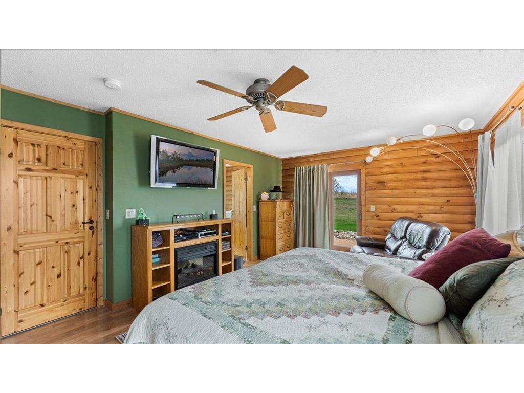 18100 Stockhousen Road NW Evansville MN 56326 7069959 image61