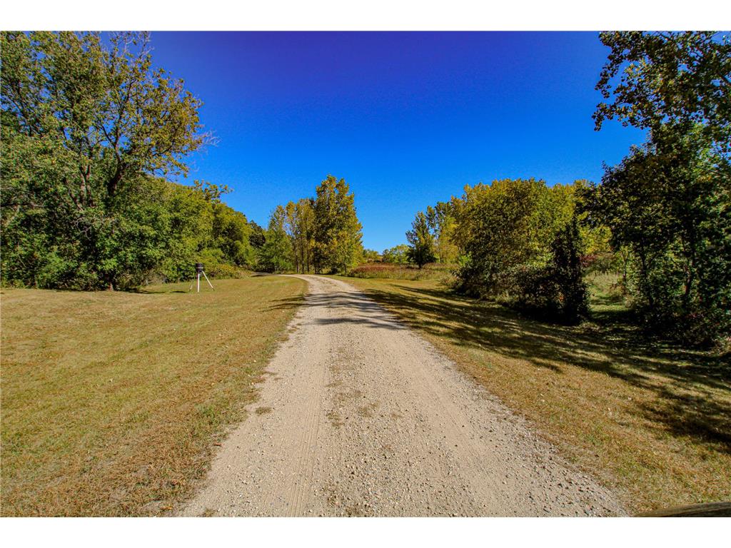 18100 Stockhousen Road NW Evansville MN 56326 7069959 image85