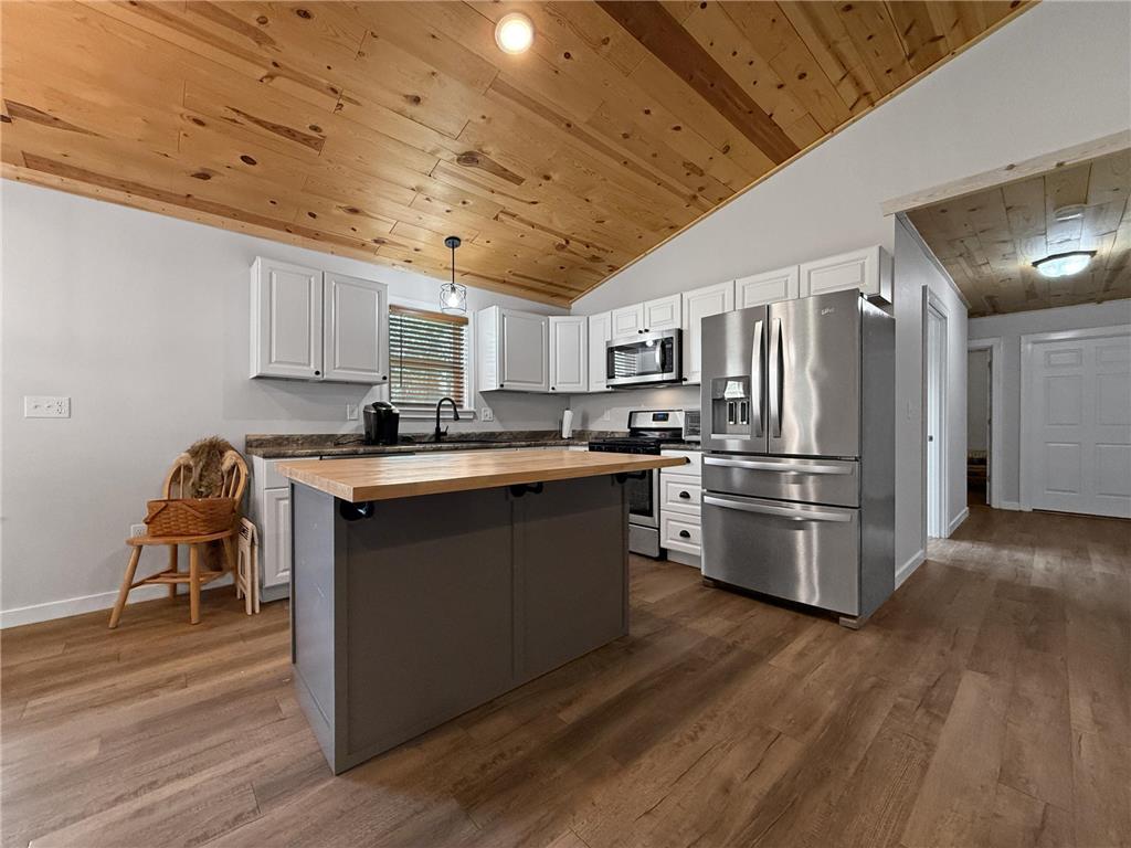 18101 279th Avenue Nevis MN 56467 6767965 image6