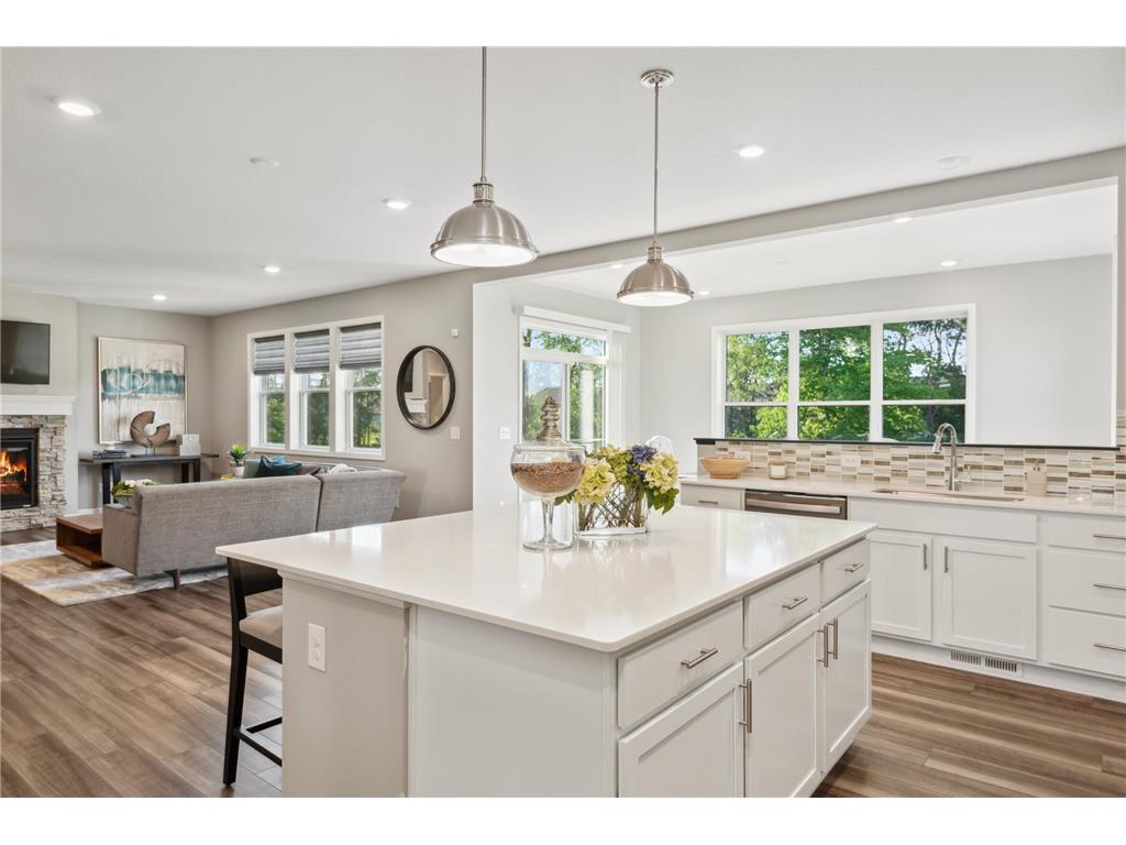 18104 Hinckley Avenue Lakeville MN 55044 6495134 image1